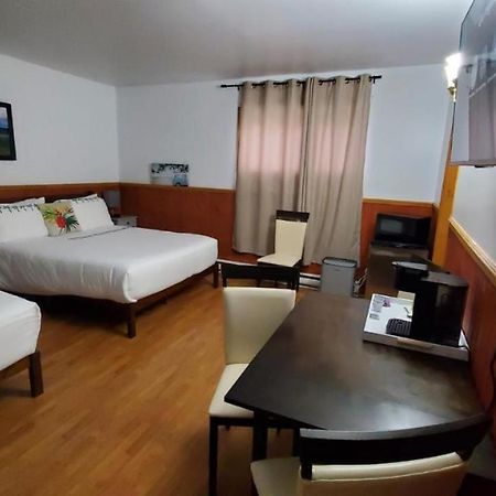 Hotel Fleurs Karaibes Saint-Alexandre-de-Kamouraska Εξωτερικό φωτογραφία