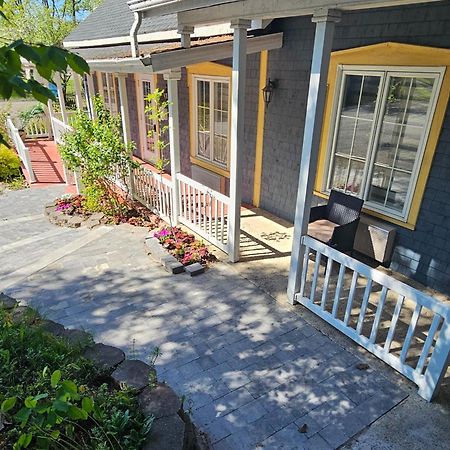 Hotel Fleurs Karaibes Saint-Alexandre-de-Kamouraska Εξωτερικό φωτογραφία