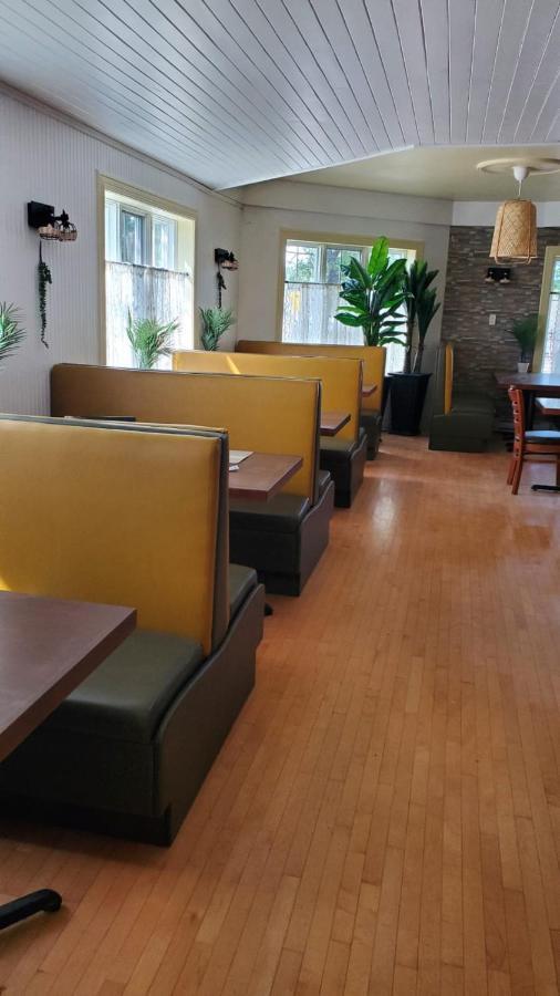 Hotel Fleurs Karaibes Saint-Alexandre-de-Kamouraska Εξωτερικό φωτογραφία